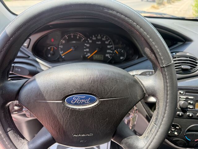 FORD FOCUS GHIA ESTATE 1.6 PETROL SPANISH LHD IN SPAIN 101000 MILES SUPERB 2003